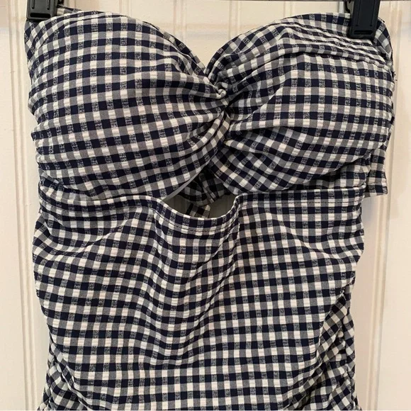 *NWT* LOFT Beach Gingham Seersucker Twist Bandeau One-Piece Swimsuit - Picture 6 of 13